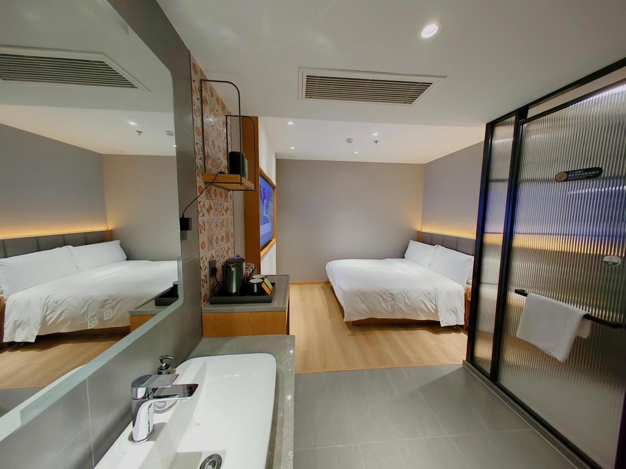 True Go Hotel - Shanghai Jing'An Temple Nanjing West Road المظهر الخارجي الصورة